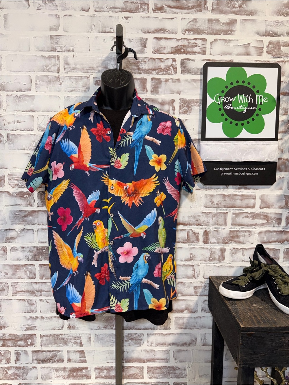 Men's Tropical Parrot Print Short-Sleeve Button-Down Shirt - Navy